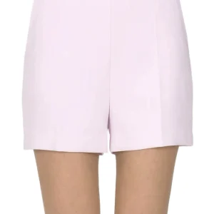 Shorts in crêpe con morsetto e patte