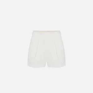 Shorts in crêpe leggero con pinces